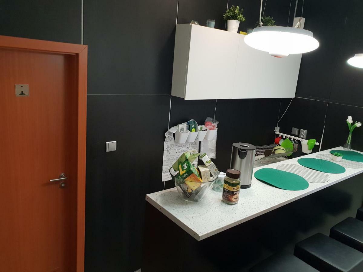Quiet Courtyard Apartment براغ المظهر الخارجي الصورة
